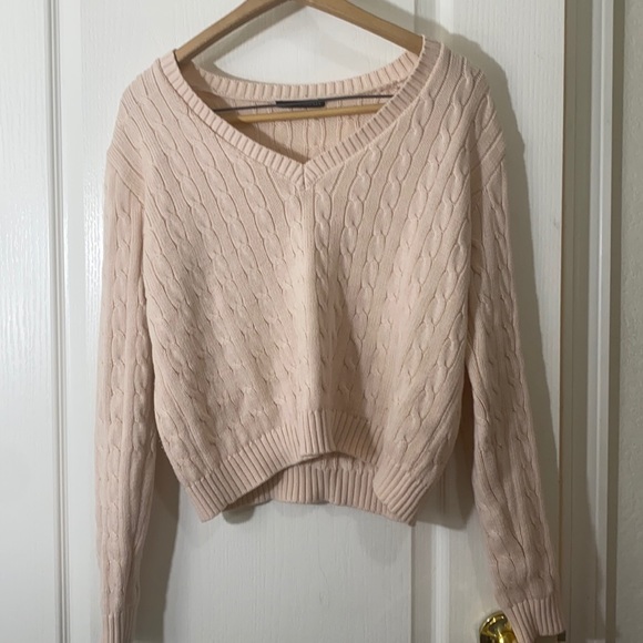 Brandy Melville Sweaters | Brandy Melville Cable Knit Sweater | Poshmark